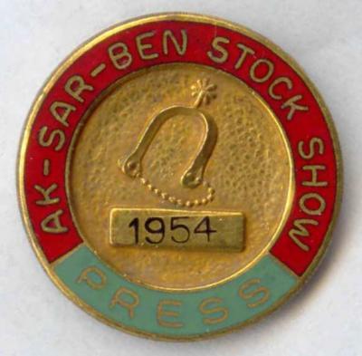 1945 Livestock Show Press Pin Image